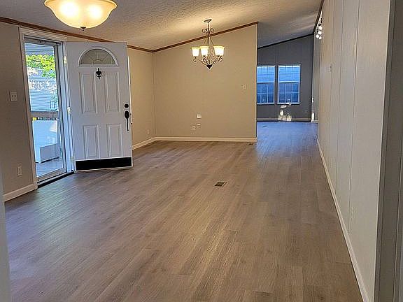 5th image of 1603 Capewood Ln