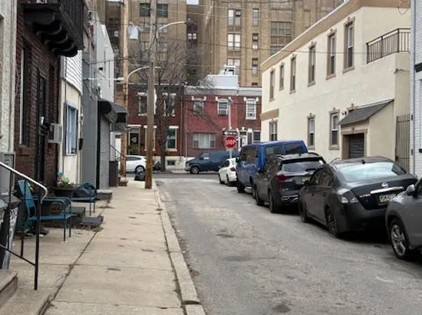 2005 S Mildred St, Philadelphia, PA 19148