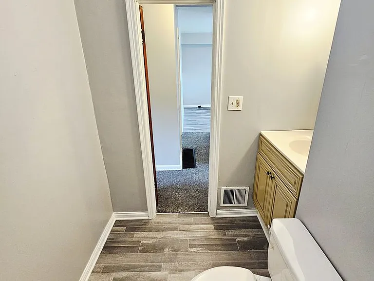2942 Atwood Ter — Photo 10