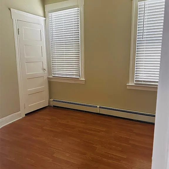 264 Valley St — Photo 6
