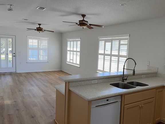 4th image of 7918 Stonebrook Dr