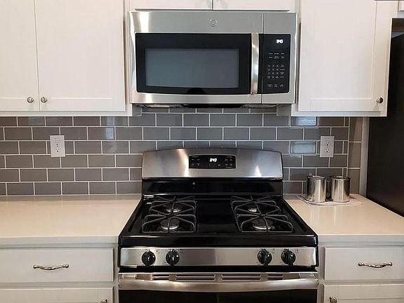 3rd image of 57 Lucas James Cir