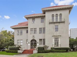 5912 Saint Charles Ave, New Orleans, LA 70115