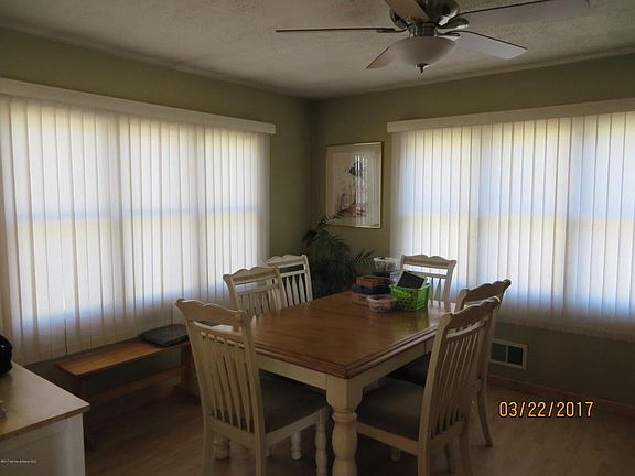 5th image of 38 Oak Hill Dr