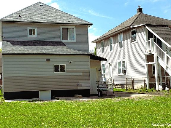 3rd image of 605 Liberty St SW