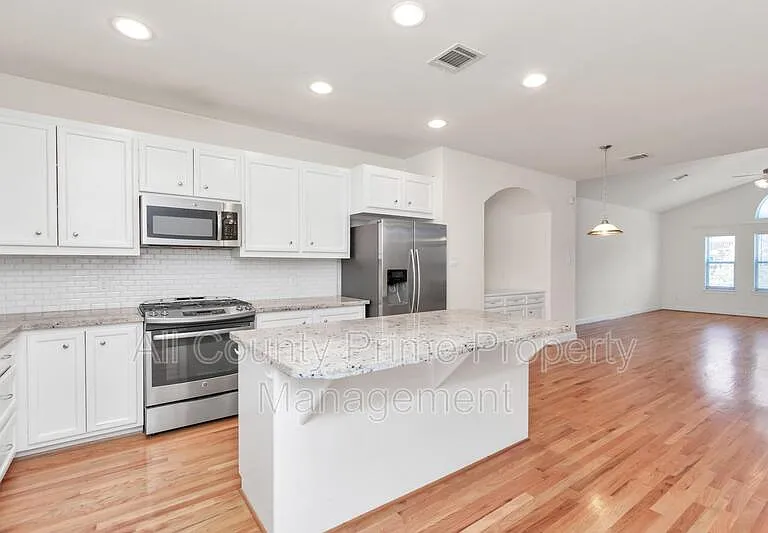 3627 Main Plaza Dr — Photo 16