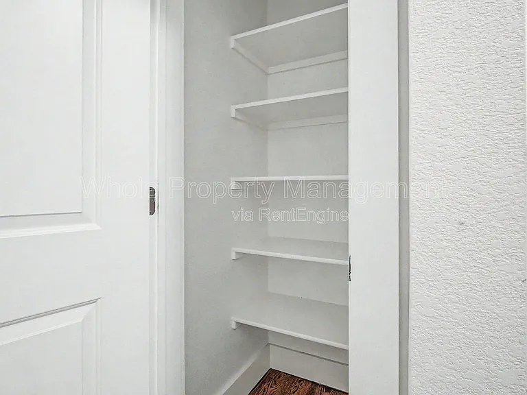 2514 Clermont St — Photo 28