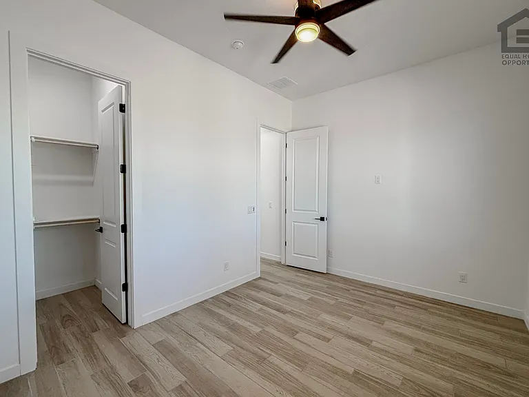 16154 E Lowden Rd — Photo 24