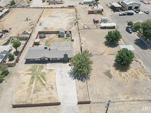 4th image of 2001 Di Giorgio Rd