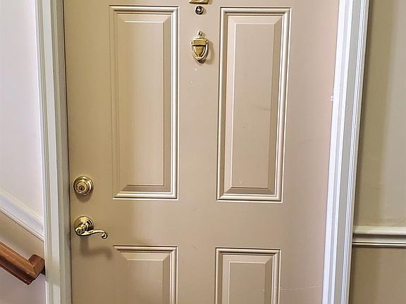 5th image of 5461 Michelles Oak Ct APT E