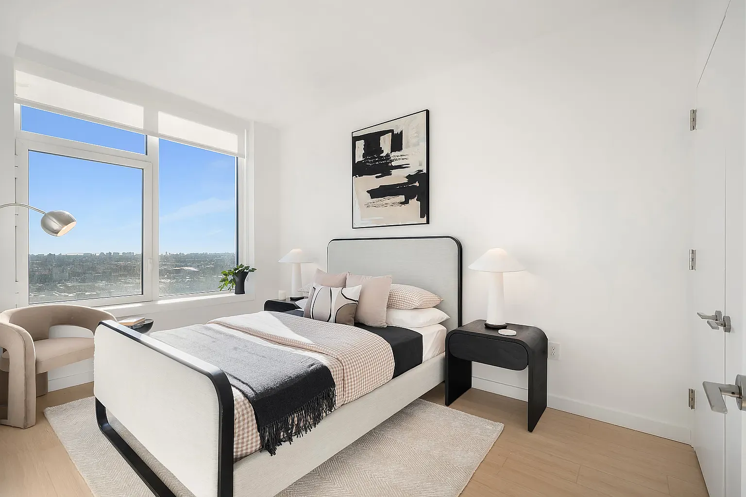 123 Linden Boulevard — Photo 1