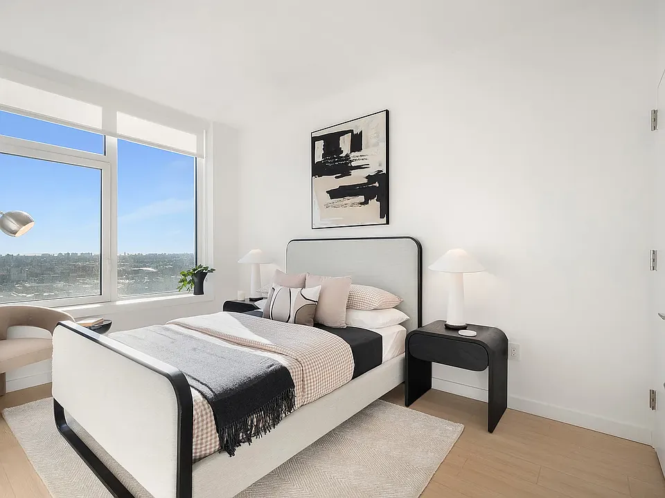 123 Linden Blvd #U5Q