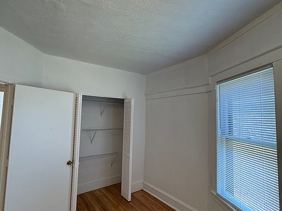 Bedroom Closet with Shelving Organizer