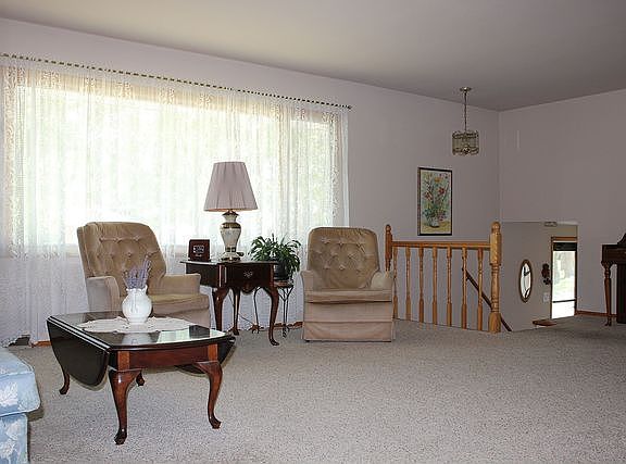 4th image of 18960 Wildwood Ave
