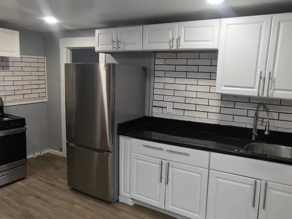 117 Woods Rd APT 2, Syracuse, NY 13209
