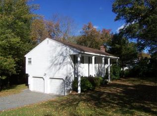 24 Olde Berry Rd, Andover, MA 01810