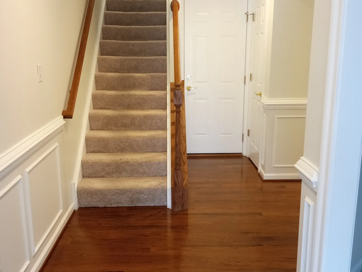 3 bed, 1950 sqft, $2,850 — Photo 2