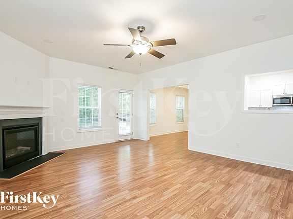4th image of 1814 Yarbrough Dr