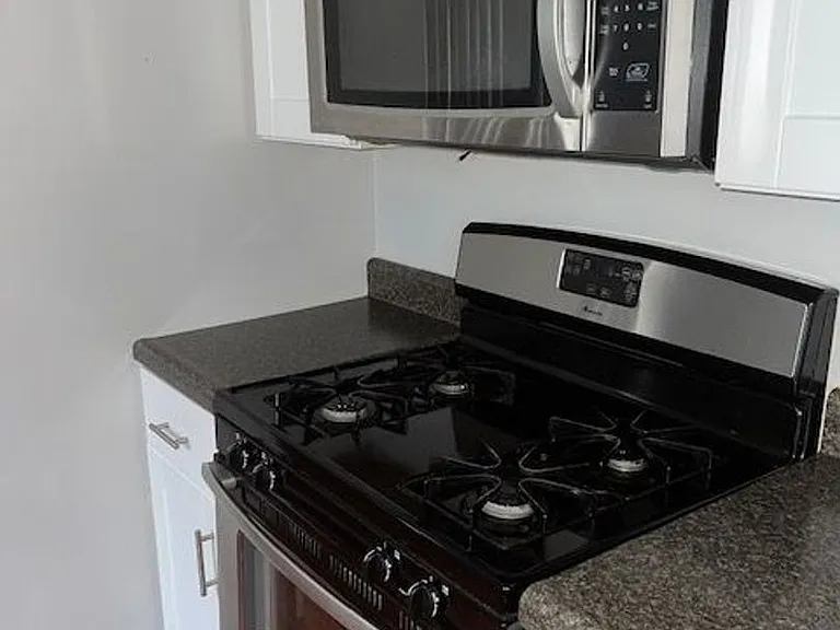 1517 Washington St E — Photo 12