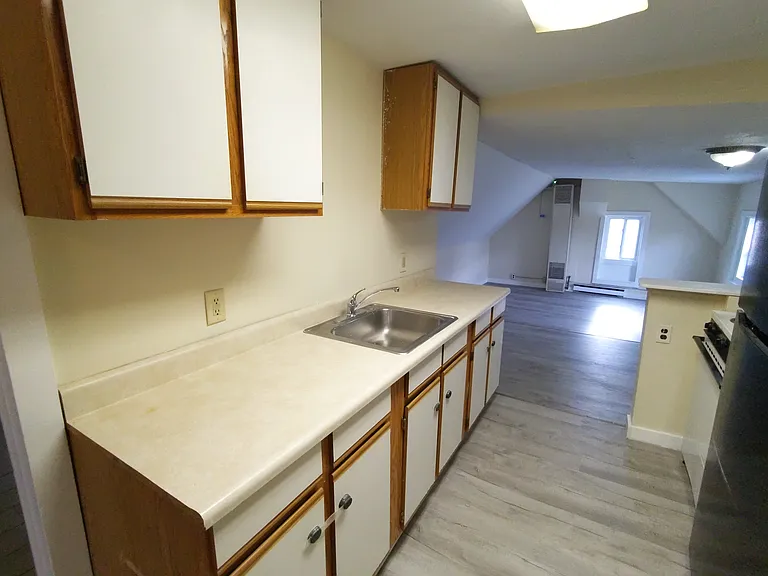 18 Walnut St #2 — Photo 31