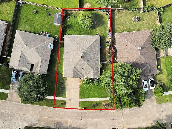 2nd image of 2455 Edgedale Dr