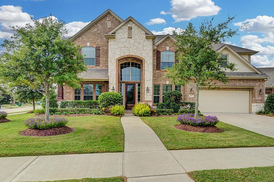 1st image of 27903 Wedgeoak Ct