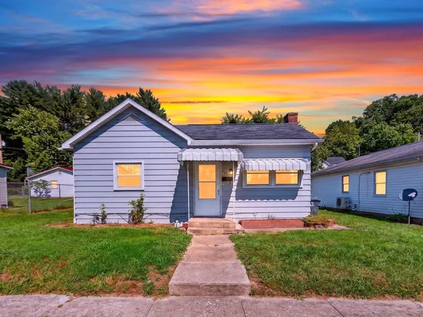 744 3rd St, Logan, OH 43138