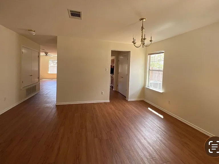 940 Goldenrod St — Photo 11