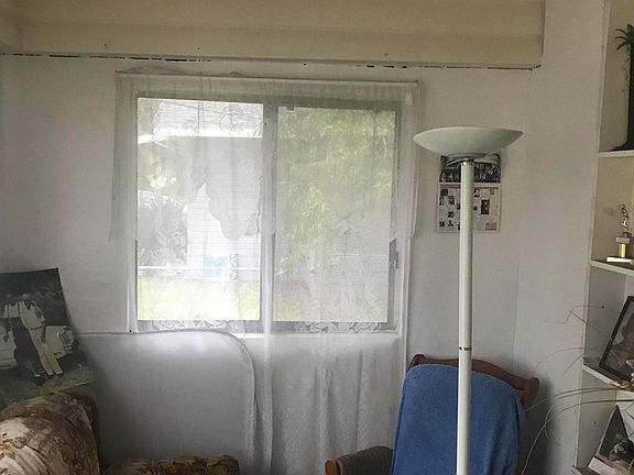 4th image of 321 W 63rd St