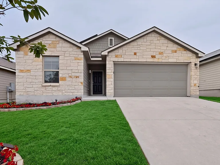 7619 Toledo Bnd — Photo 1