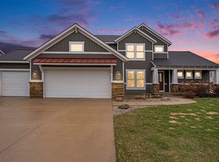 6259 Norfolk Dr, Norton Shores, MI 49444