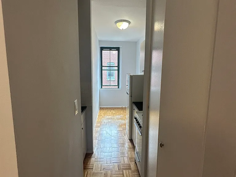 1480 York Ave #6I — Photo 4
