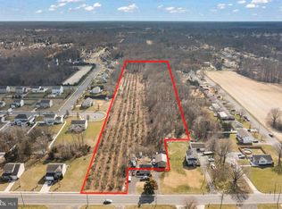 E Oak Rd, Vineland, NJ 08361