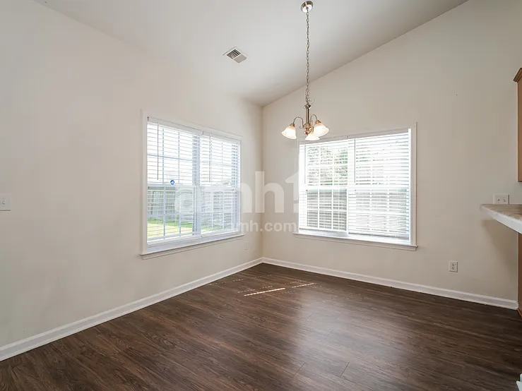 1408 Parkland Way — Photo 6