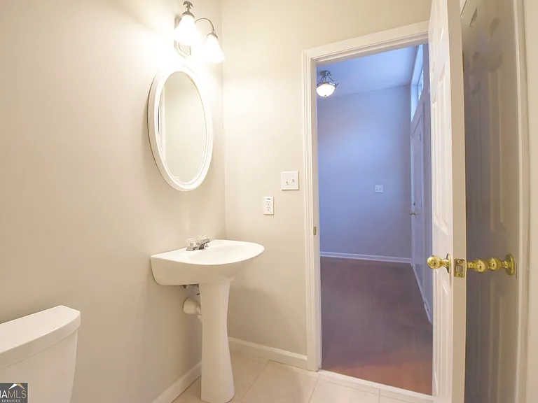 219 Turnbridge Cir — Photo 15