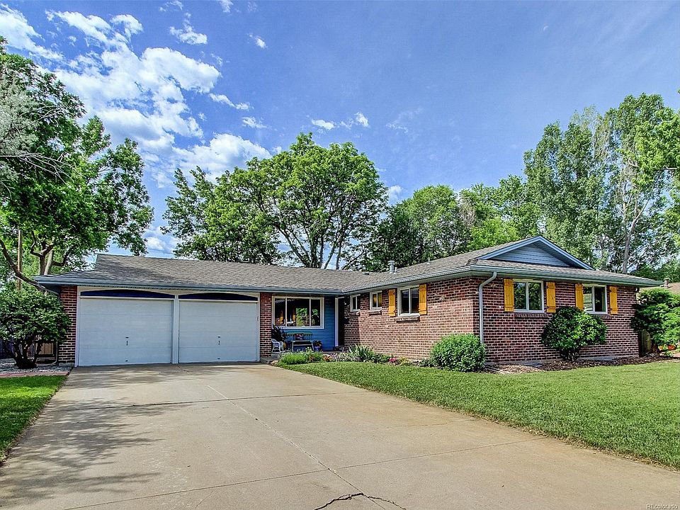 1st image of 10842 W 68th Way