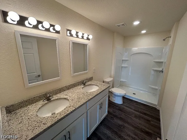 9004 Lamkin Ct — Photo 7