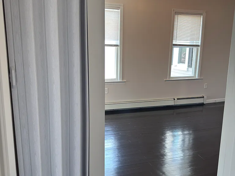 24 Potter St #2 — Photo 20