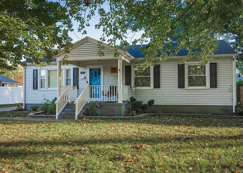1st image of 2420 Griffith Ave