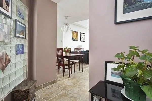 60 Gibson St #103 — Photo 3