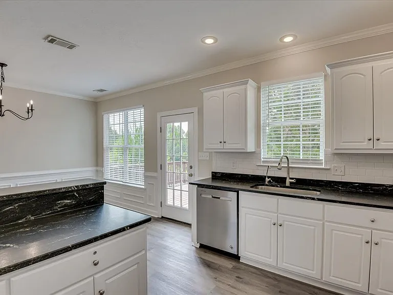 614 Ventana Dr — Photo 8