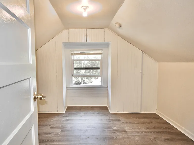 5841 NE 18th Ave — Photo 51