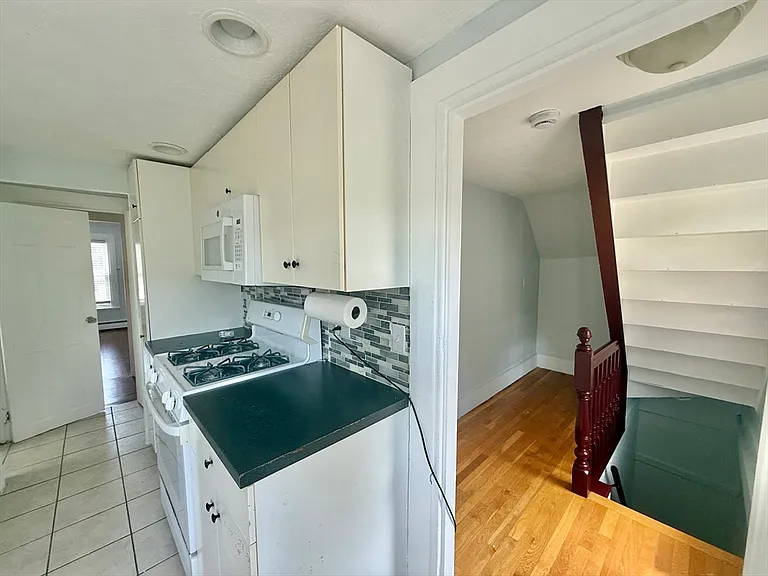 20 Park Rd #2 — Photo 16