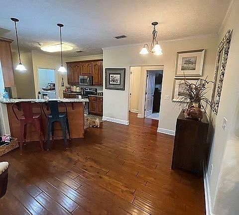 2nd image of 307 Suzanne Ave