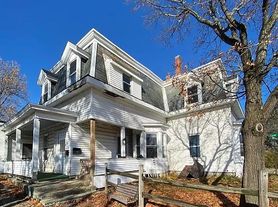292 East Ave