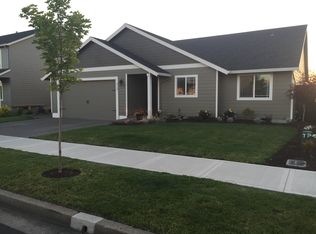 513 Prairie St, Woodburn, OR 97071