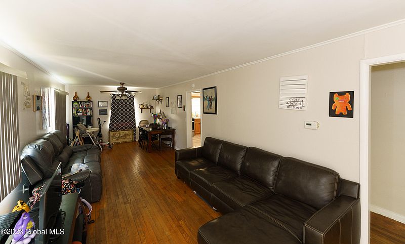5th image of 1297-1299 Parkwood Boulevard