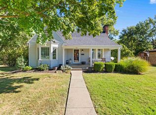 201 E Geiger St, Morganfield, KY 42437