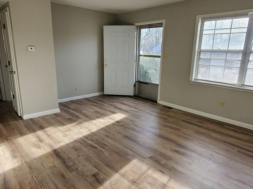 1st image of 18922 E Powahatan Pl