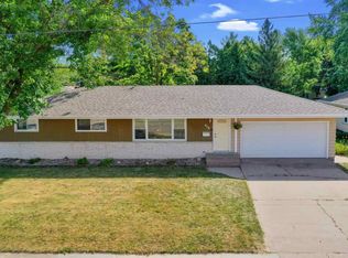 438 N Eagle St, Oshkosh, WI 54902
